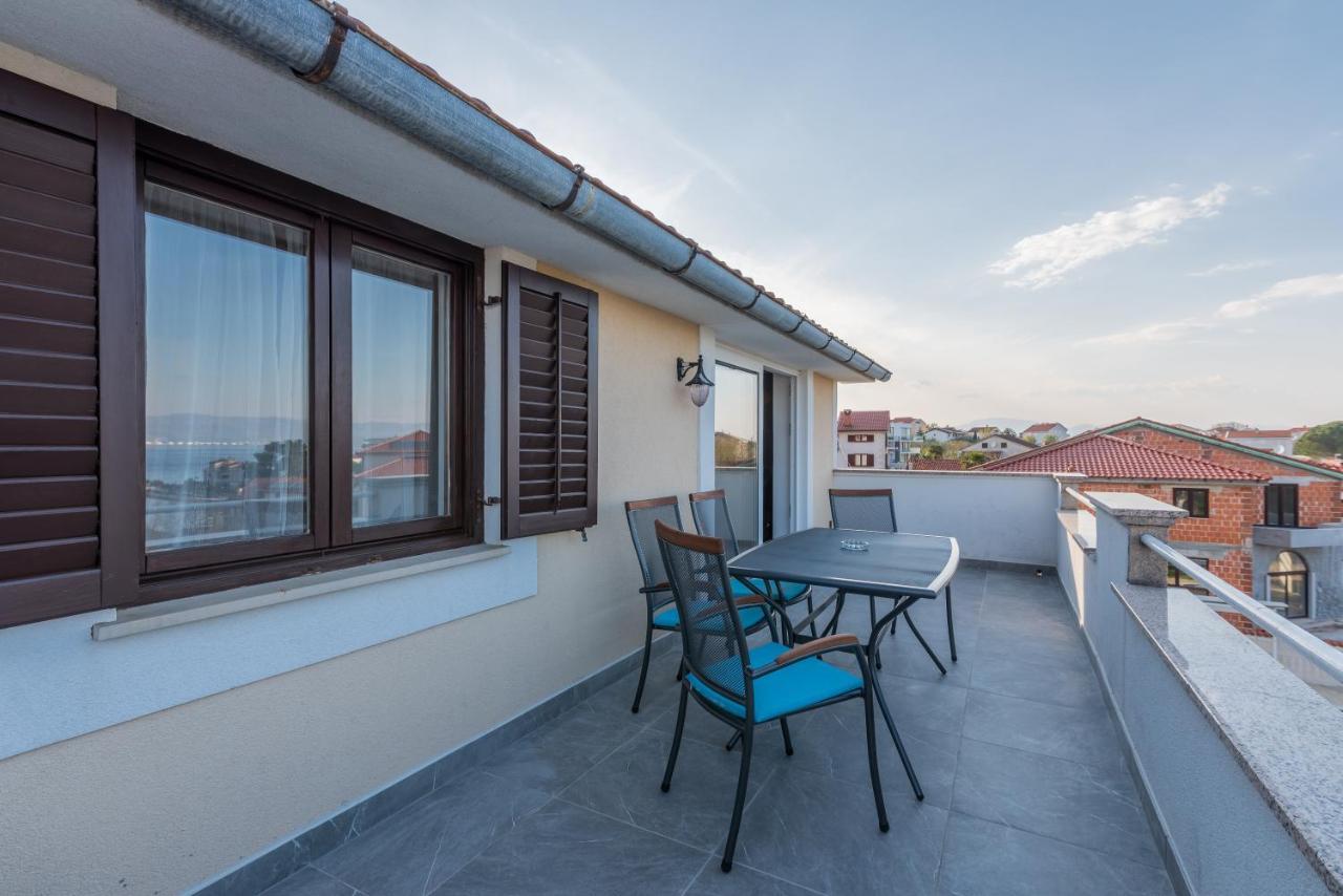 Pansion Dujmović 2 Aparthotel Porat  Bagian luar foto