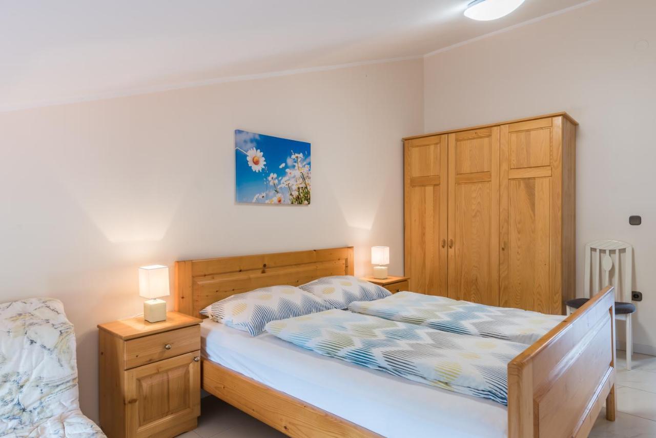 Pansion Dujmović 2 Aparthotel Porat  Bagian luar foto